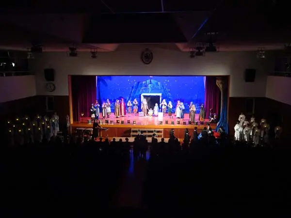 2学期終業式・クリスマス会を行いました