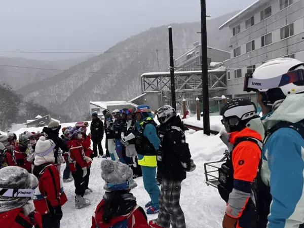 雪の学校　スキーレッスンが終了しました