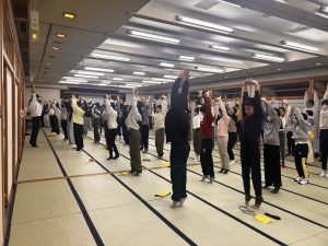 雪の学校　2日目朝会