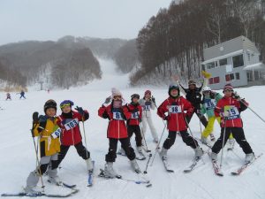 雪の学校　スキーレッスン1日目午後
