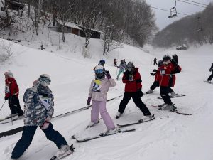雪の学校　スキーレッスン2日目