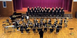 特別音楽クラブ 校内演奏会を行いました