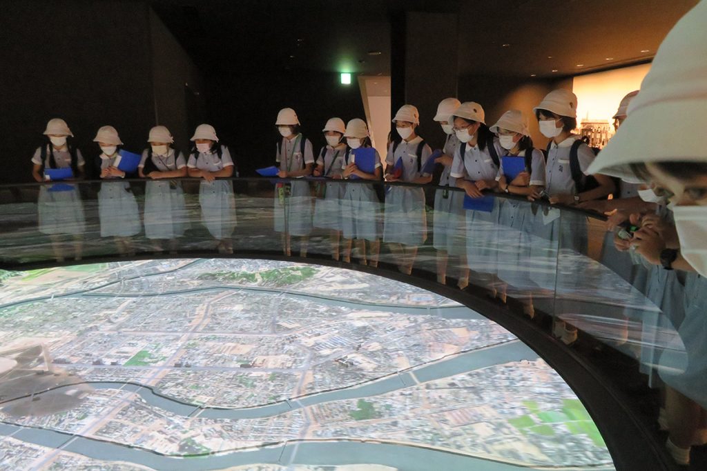 6年生「広島平和学習」